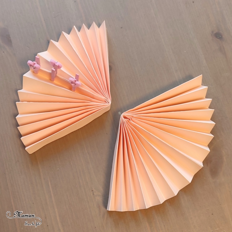 Activité créative et manuelle enfants - Fabriquer des oiseaux avec des rosaces en papier - Pliage type origami en éventail ou accordéon, collage - Décoration et Bricolage pour le printemps - Tutoriel Photos - Arts visuels Maternelle et élémentaire - Créativité - Cycle 1 ou 2 - mslf