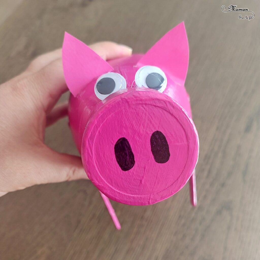 Fabriquer une tirelire cochon recyclée - Idées conseils et tuto Activité  manuelle enfant