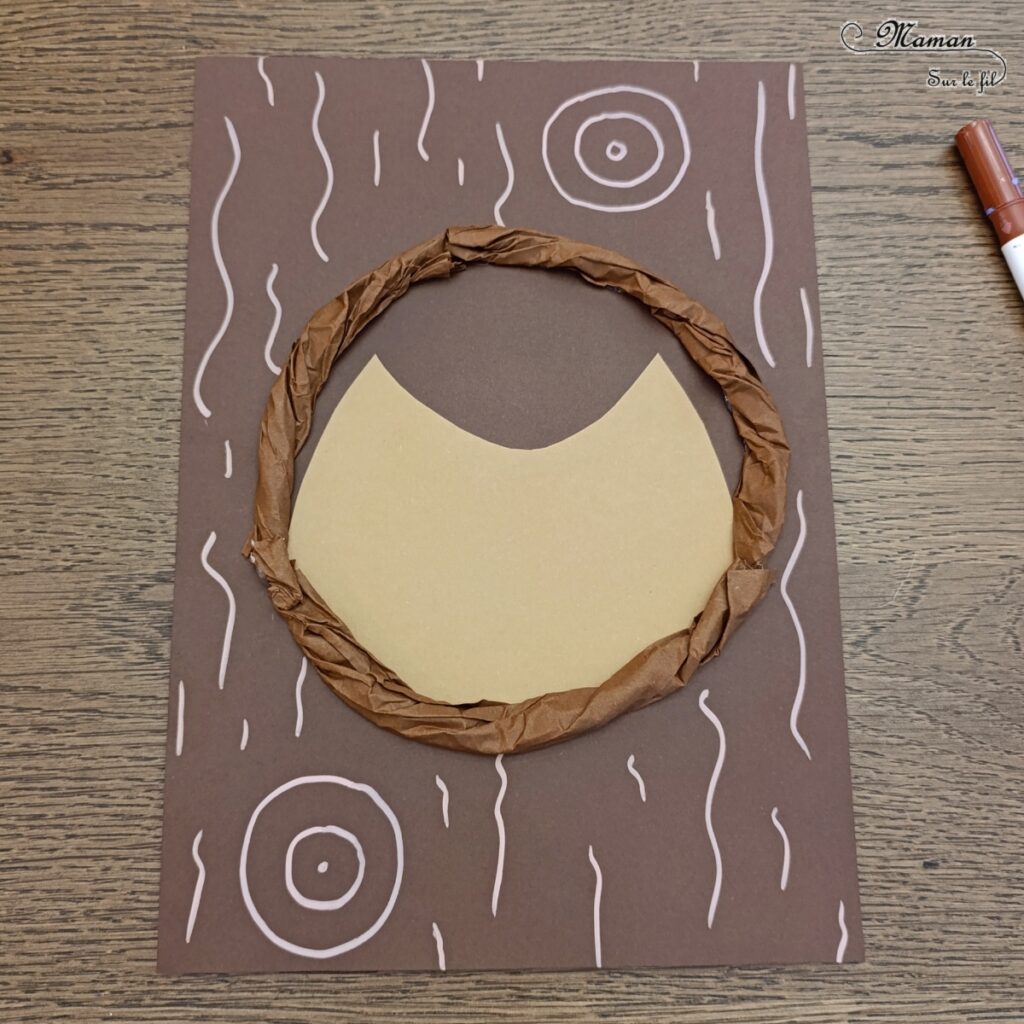 Créer un hibou caché dans son trou d'arbre en papier : activité créative et manuelle enfants - Découpage, collage, papier froissé - Activité facile et rapide au rendu rigolo - Perforatrices Ronds - Cercles - Thème automne, animaux de la forêt, bois, oiseaux, nuit, hiboux et chouettes - Bricolage et décoration sympa et facile - Arts visuels Maternelle et cycle 2 - Maternelle et élémentaire - Créativité - Cycle 1 ou 2 - tutoriel photos - mslf