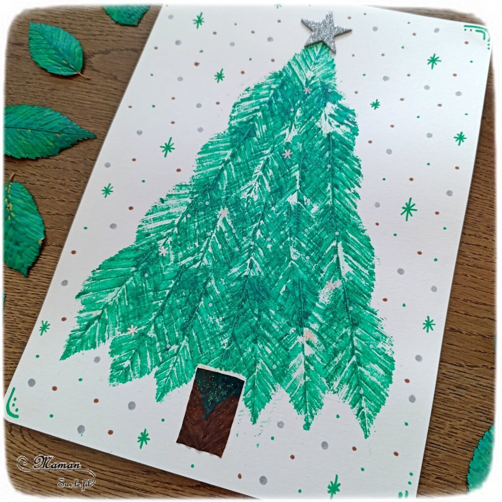 Peindre un sapin en empreintes de feuilles mortes : activité créative, nature, peinture, récup' et manuelle enfants - Technique de peinture avec de la gouache en stick et des feuilles d'automne - Land art avec nature - Paillettes avec gel pailleté hiver - Décoration - Thème Transition entre automne, hiver et Noël, arbres - Bricolage et décoration sympa et facile - Arts visuels Maternelle et cycle 2 - Maternelle et élémentaire - Créativité - Cycle 1 ou 2 - tutoriel photos - mslf